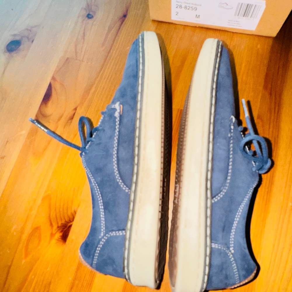Johnston & Murphy Kids Blue Lace-Up Dress Shoes - Picture 4 of 6